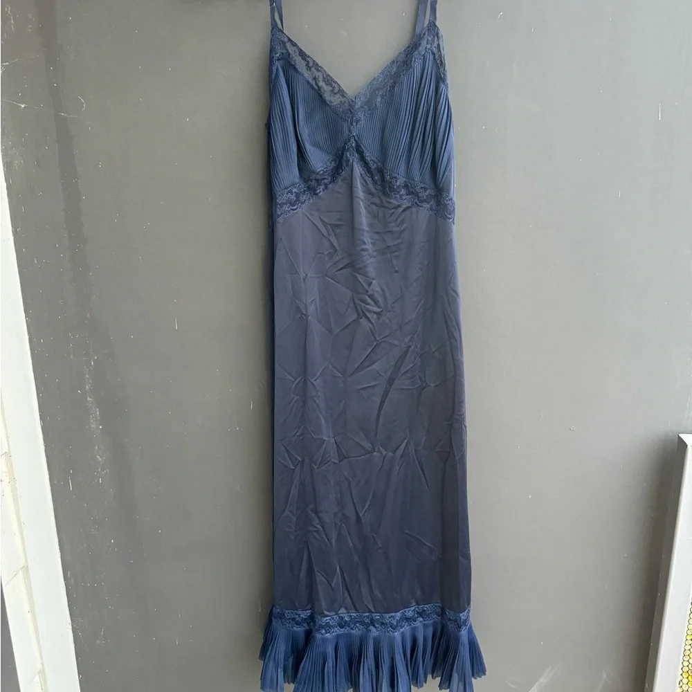 Vintage vanity fair satin slipdress with lace size 32 - Picture 2 of 5